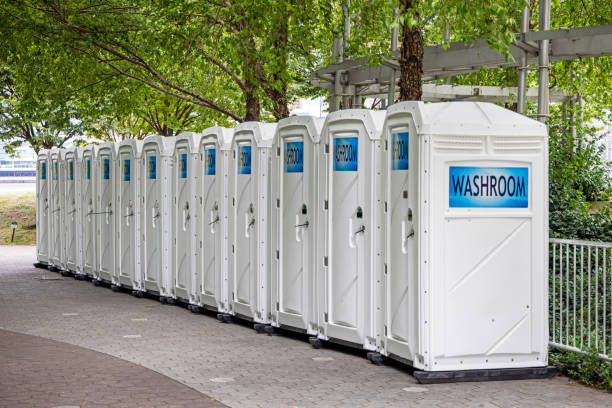 Best Luxury portable toilet rental  in Urbana, IL